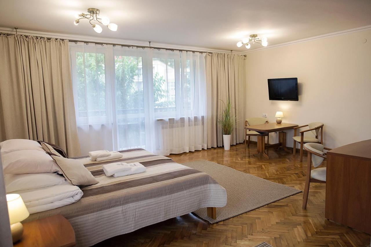 Dw Halicz Hotel Солина Екстериор снимка