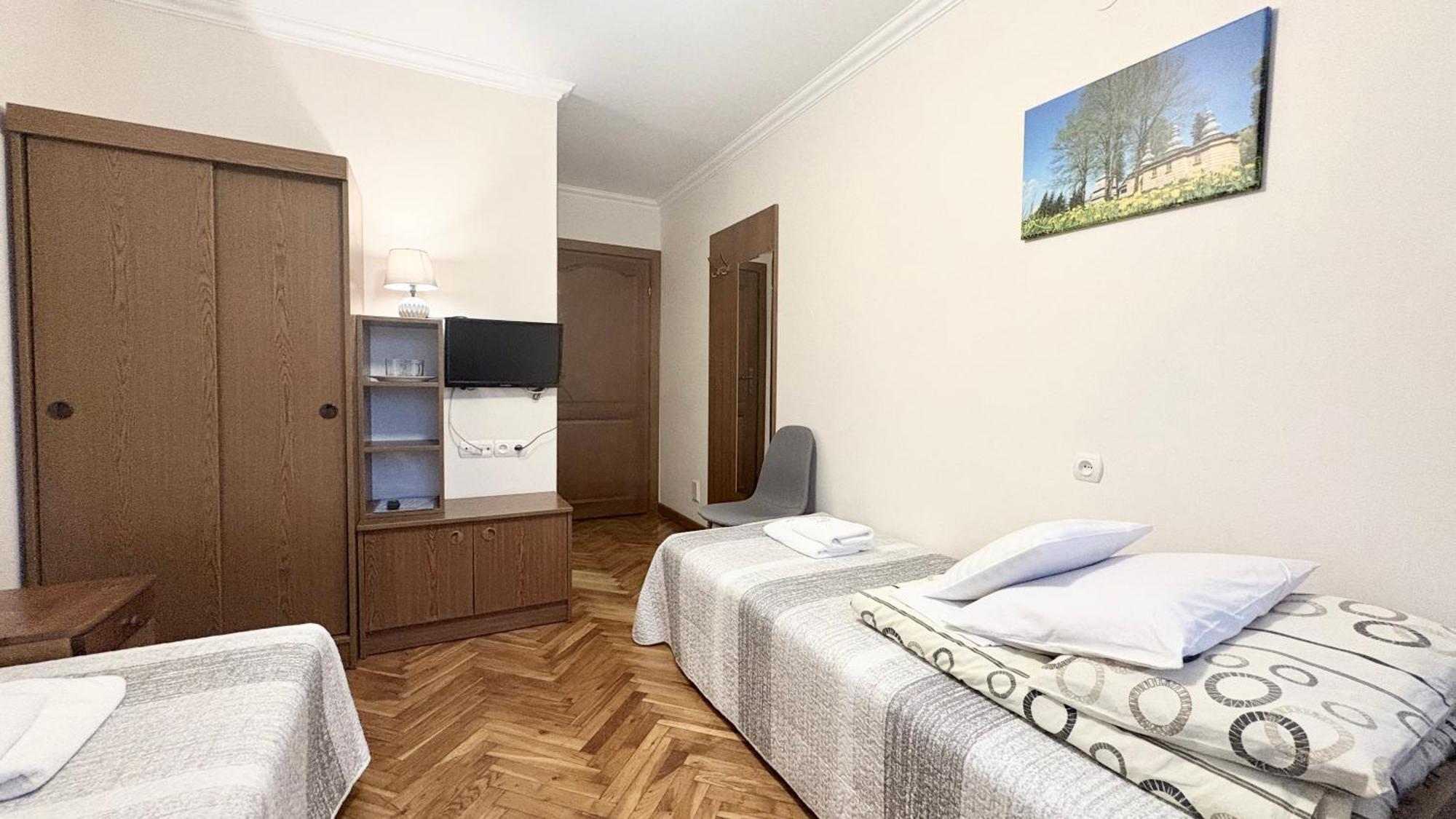 Dw Halicz Hotel Солина Екстериор снимка