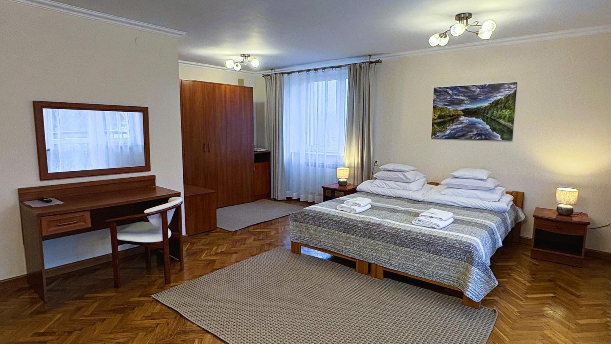 Dw Halicz Hotel Солина Екстериор снимка